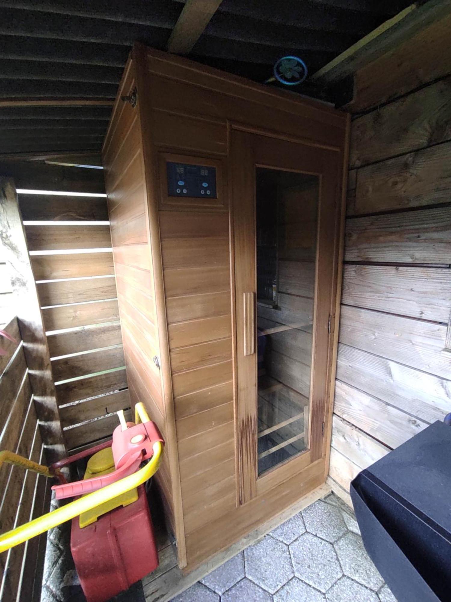 "Tempat Senang" Chalet On The Beautiful Veluwe With Airco Sauna Bbq Jacuzzi Beamer And Dog Putten Exteriér fotografie