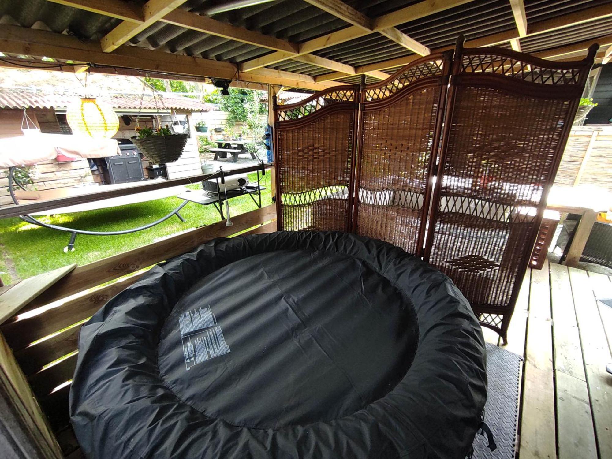 "Tempat Senang" Chalet On The Beautiful Veluwe With Airco Sauna Bbq Jacuzzi Beamer And Dog Putten Exteriér fotografie